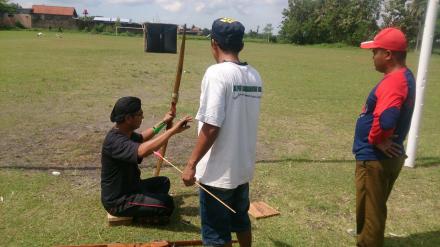 Kegiatan Giat Panahan Tradisional Linmas Desa