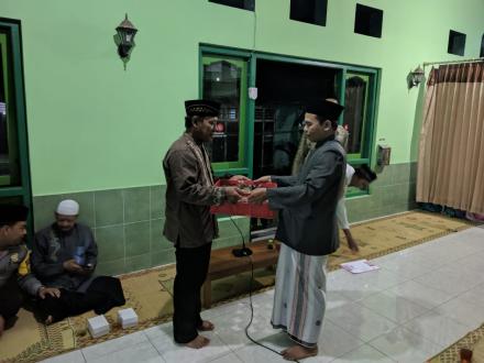 Safari Tarawih di Masjid Cholil Mansyuri Deresan