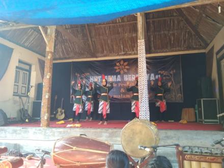 Parade Kesenian di Dusun Gemahan